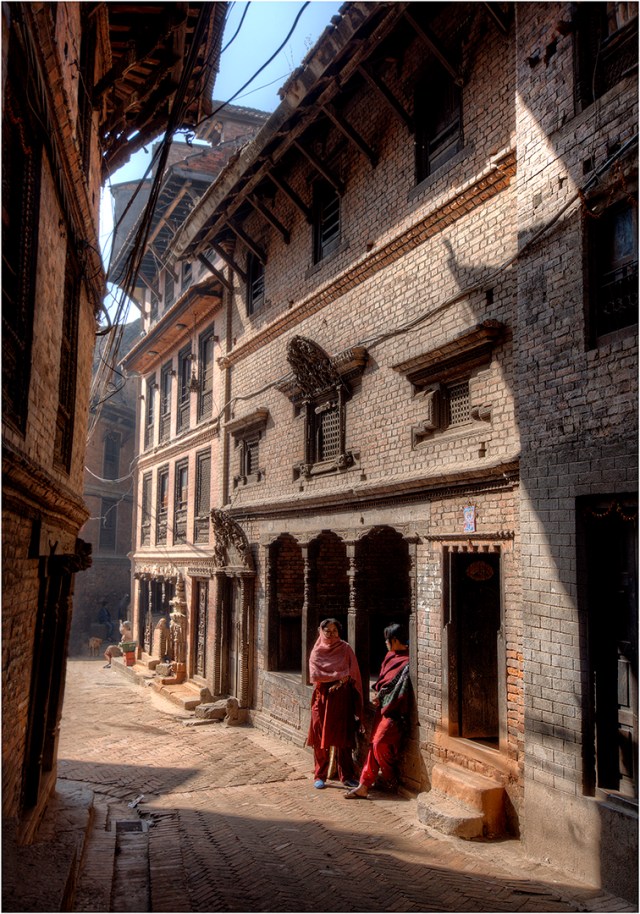 Laneway-Bhaktapur-NEP037-14x19 copy