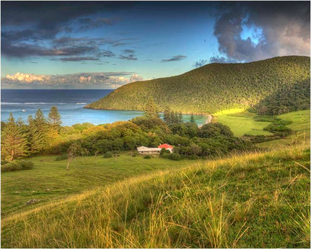 Dawn-Light-over-Settlement-Beach-LHI0163-16x20 copy