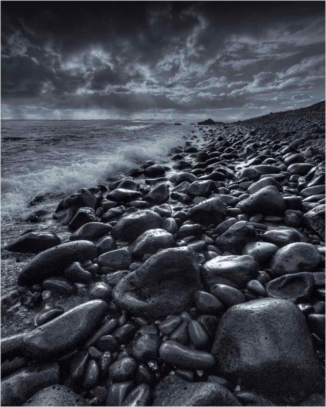 Pebbled-Coastline-at-Dusk-LHI059M-16x20 copy
