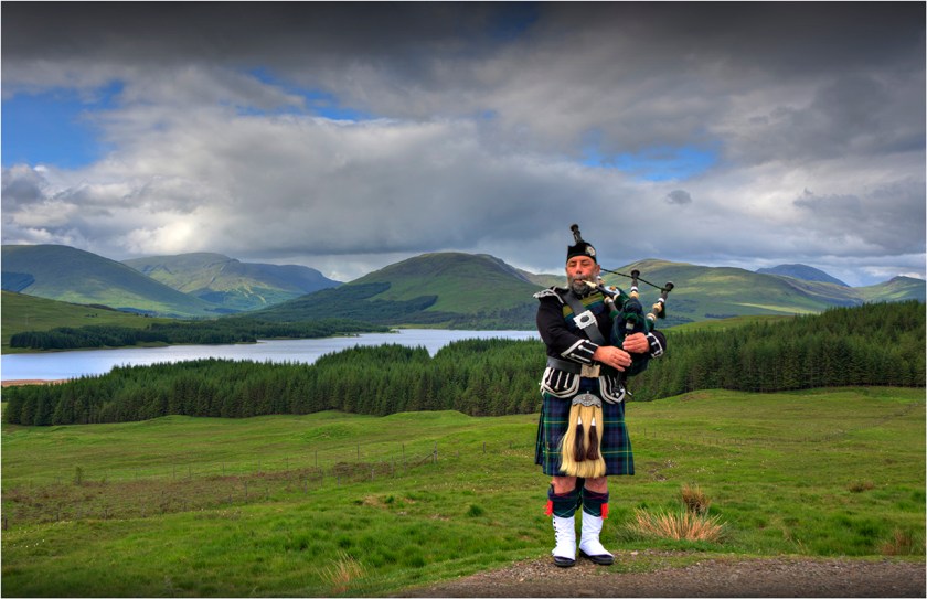 Lone-Piper-S0129-11x17 copy