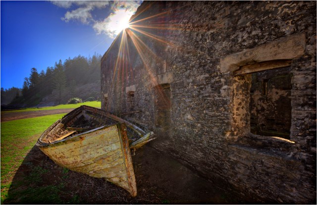 Old-Lighter-Boat-and-Sunstar-NI0262-11x17 copy