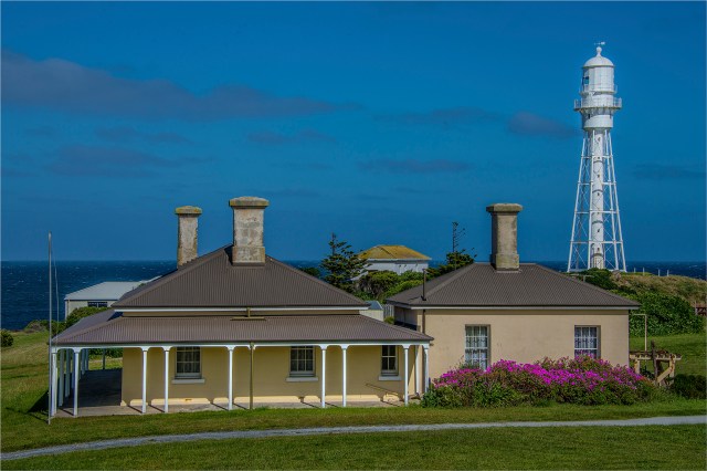 Currie-Museum-and-Lighthouse-KI0599-16x24