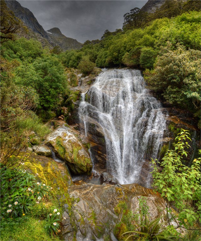 Waterfall-Roaring-Burn-Milford-Track-NZ0156-20x24 copy