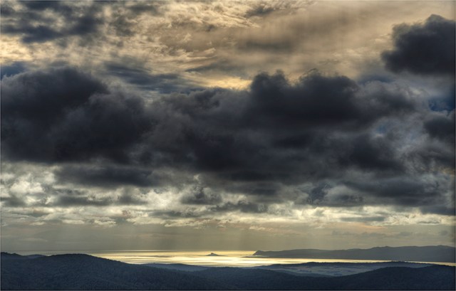 Bass-Strait-Light-FI01-16x25