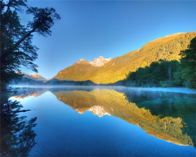 Lake-Gunn-Dawn-Reflections-NZ0270-20x25
