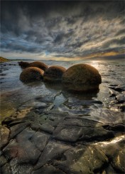 Moeraki-Boulders-NZ0304-18x25