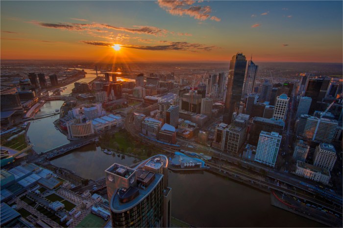 Melbourne-Dusk-2014-01-16x24