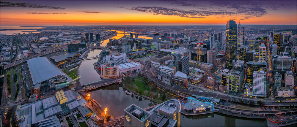 Melbourne-Dusk-2014-04-15x35