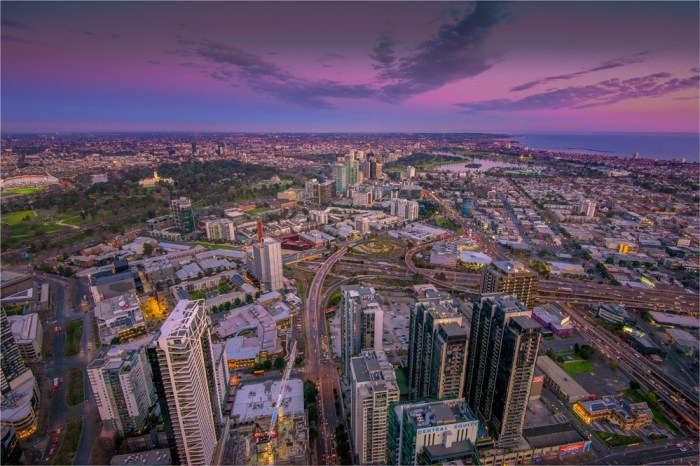 Melbourne-Dusk-2014-05-16x24