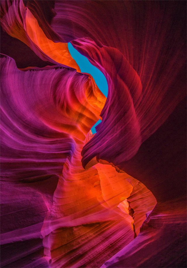Lower-Antelope-Canyon-A0-21x30
