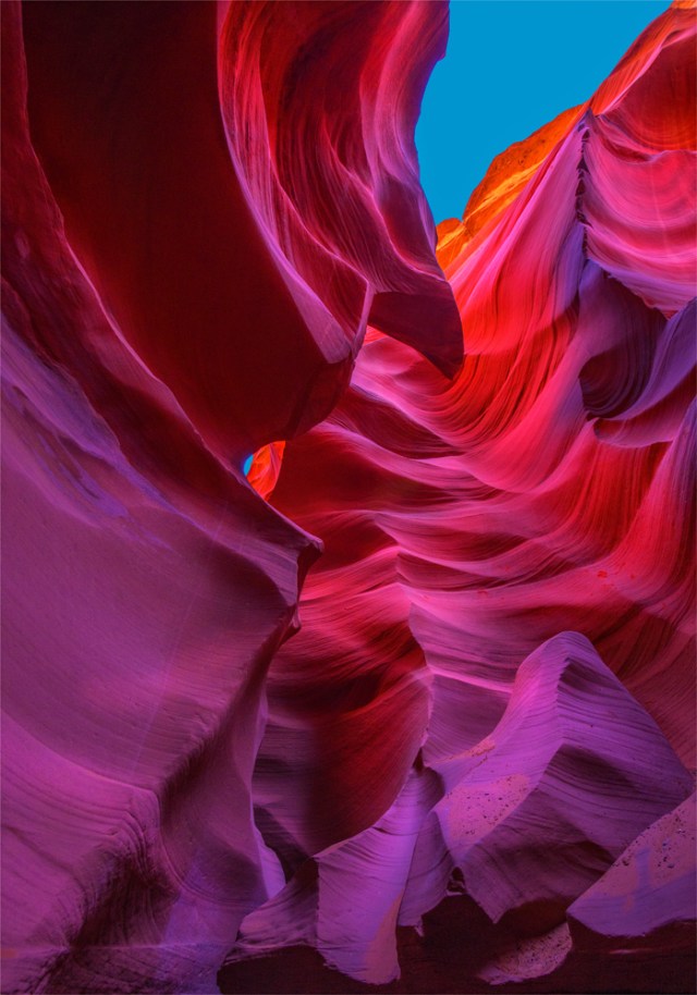 Lower-Antelope-Canyon-U03-21x30