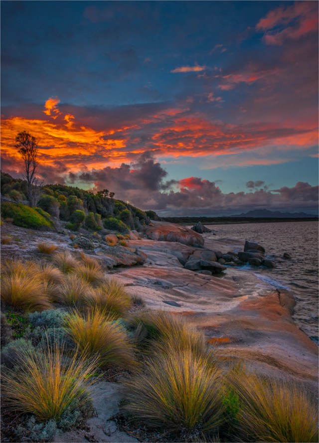 Blue-Rocks-Dawn-Light-FI0406-18x25