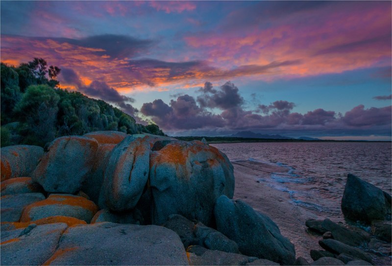 Blue-Rocks-Sunrise--FI0417-17x25