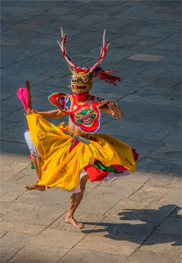 Dancer-Punakha-Dzong-BHU029-18x26 copy