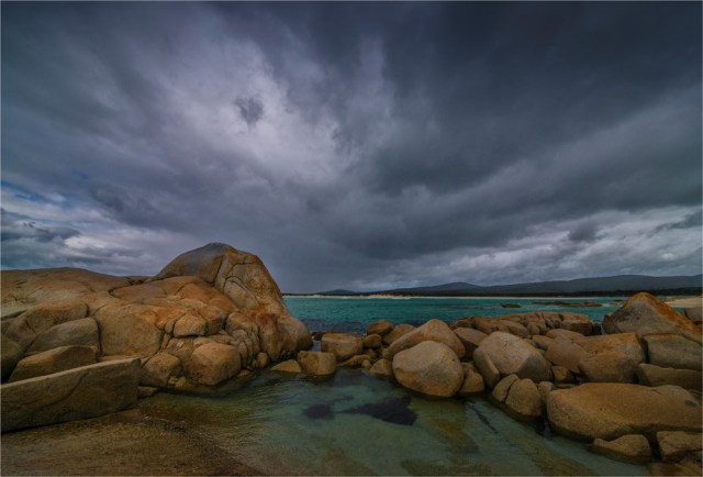 North-East-River-View-FI0397-17x25