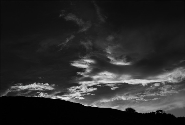 Sawyers-Bay-Clouds-FI0410-17x25