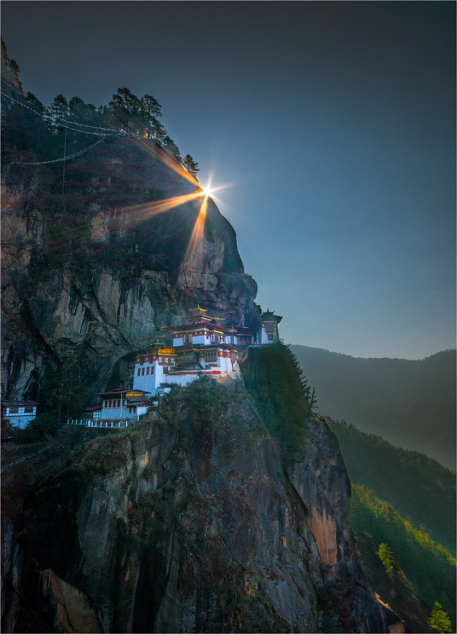 Tiger's-Nest-Sunstar-BHU0137-18x25