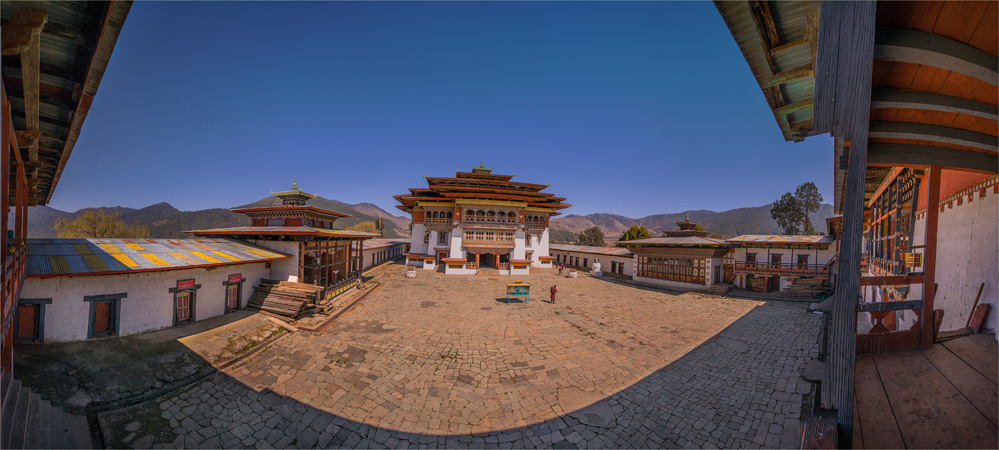 Trongsa-Dzong-Panorama-BHU0141-18x40