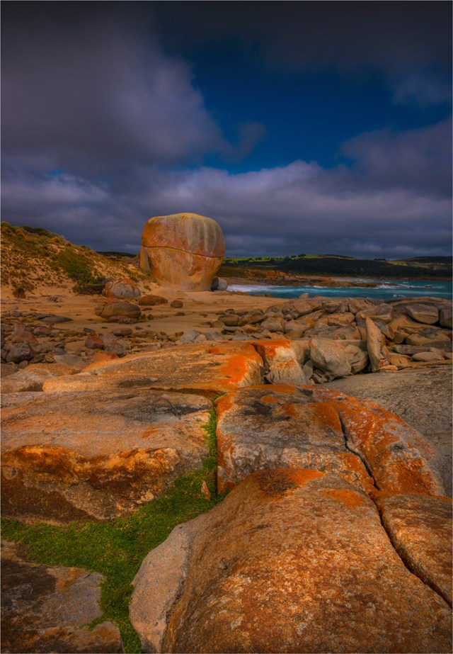 View-to-Castle-Rock-FI0390-18x26