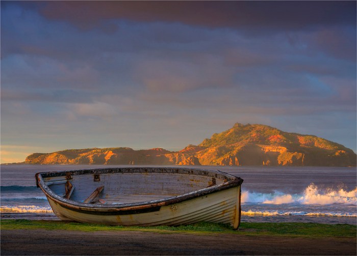 Lighter-Boat-Dawn-NI0506-18x25 copy