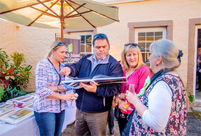 Book-Launch-2015-012-17x25