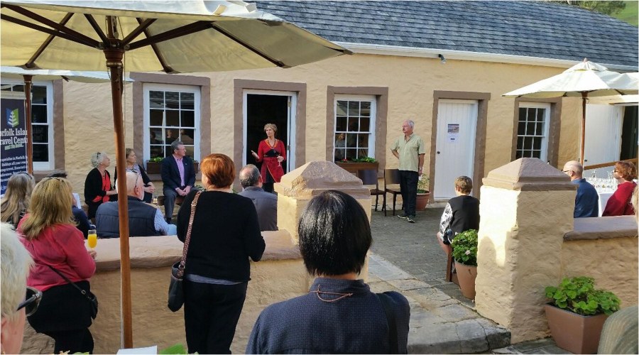 Book-Launch-2105-022-05x09