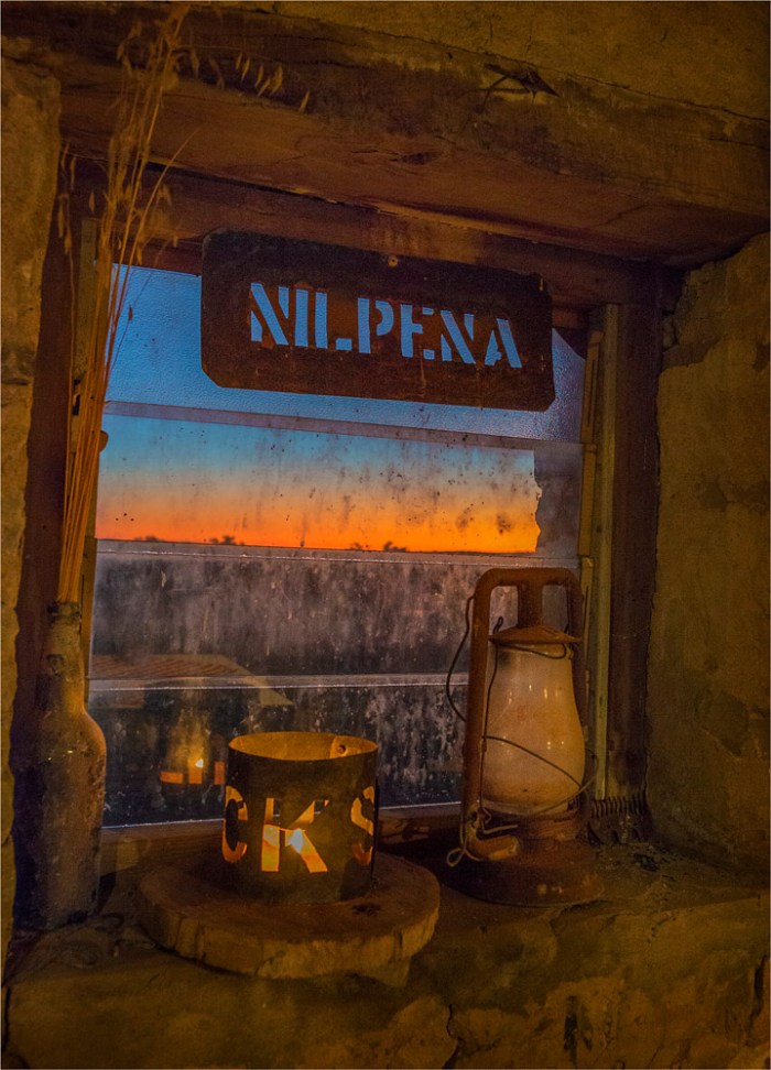 Window-Light-Nilpena-SA-FR037-18x25