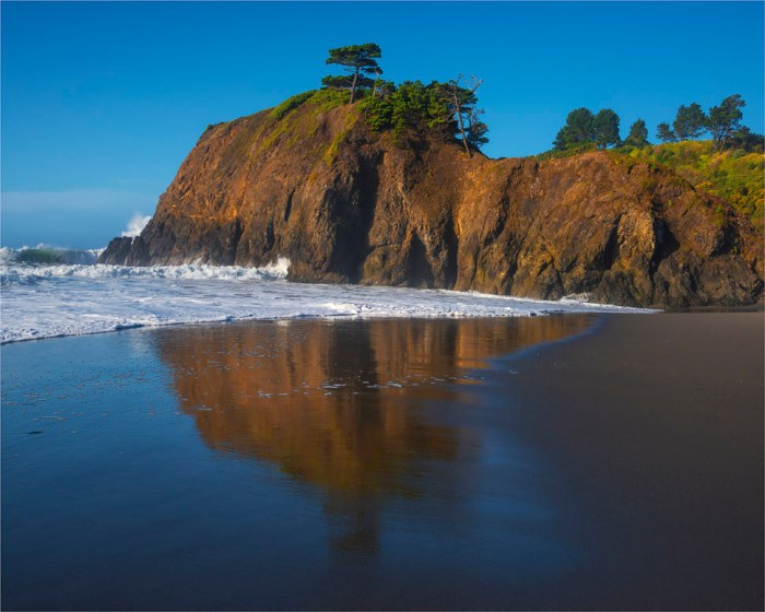 Battle-Rock-Port-Orford-2015-09-US-ORE024-20x25